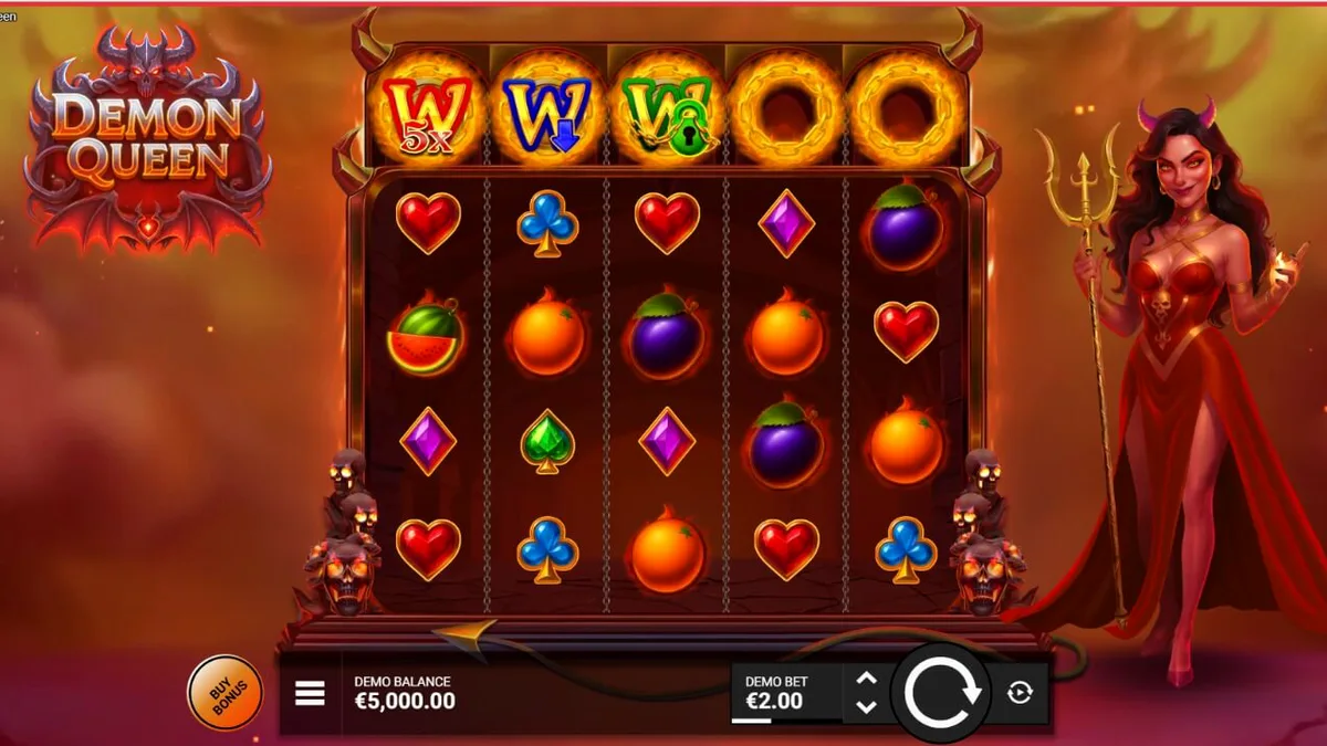 Demon Queen slot machine interface com tema gótico e chamas